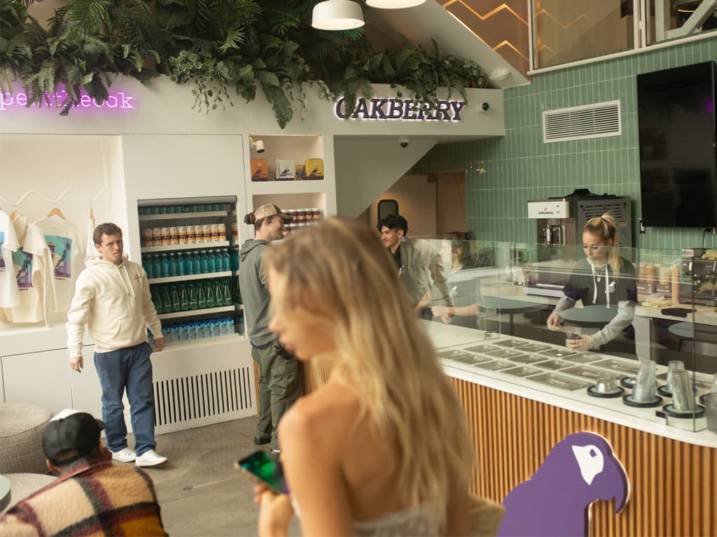 1 employee at the Cashier & 1 employee at the Bowl Assembly area